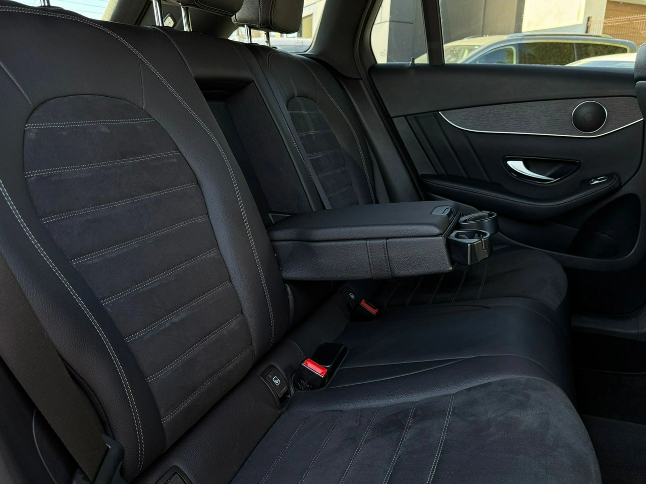 Mercedes GLC 200 - Zdjęcie 35