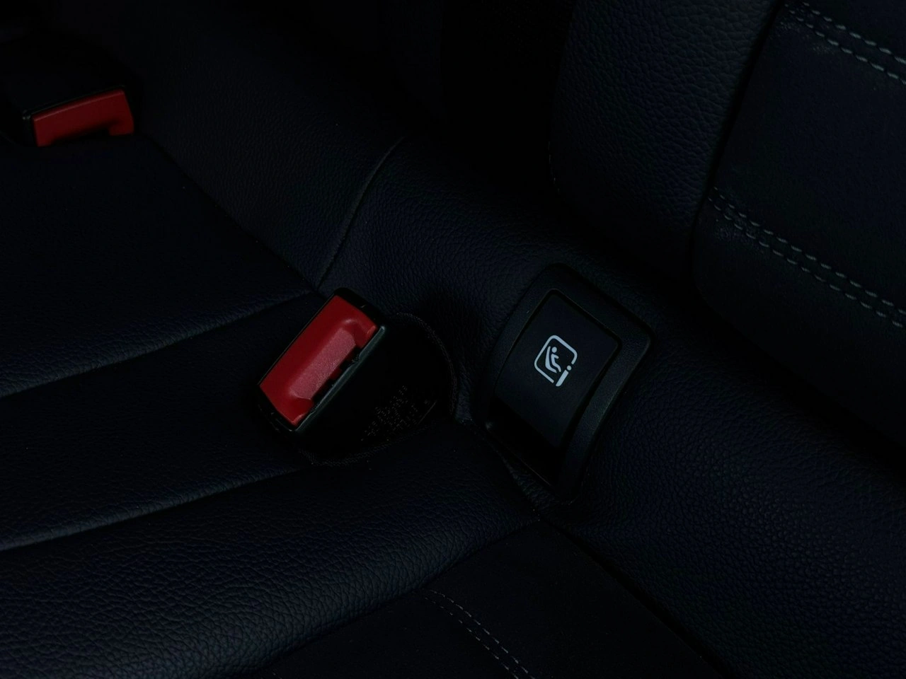 Mercedes GLC 200 - Zdjęcie 33