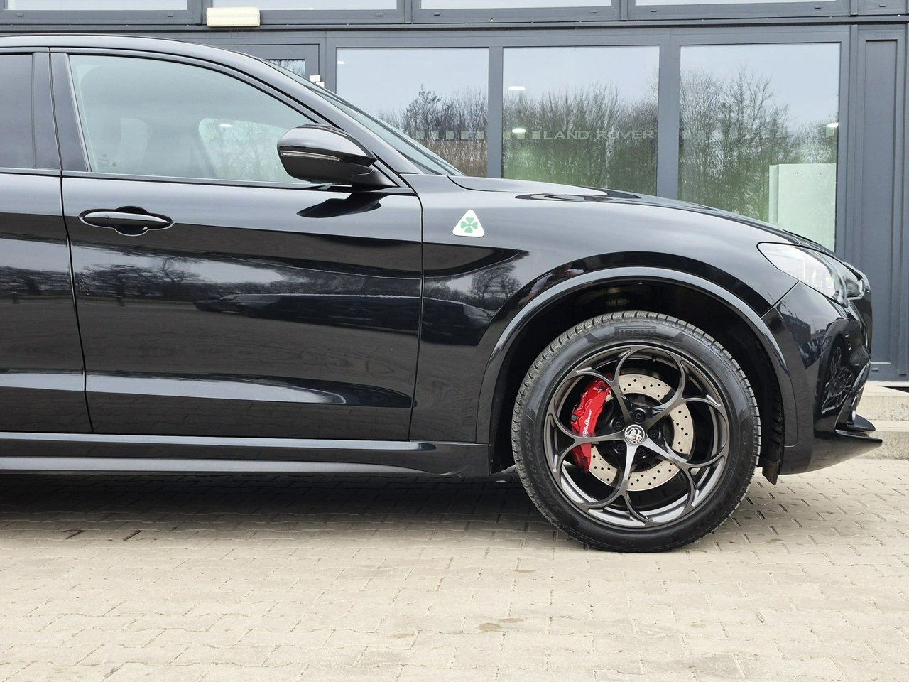 Alfa Romeo Stelvio - Zdjęcie 12