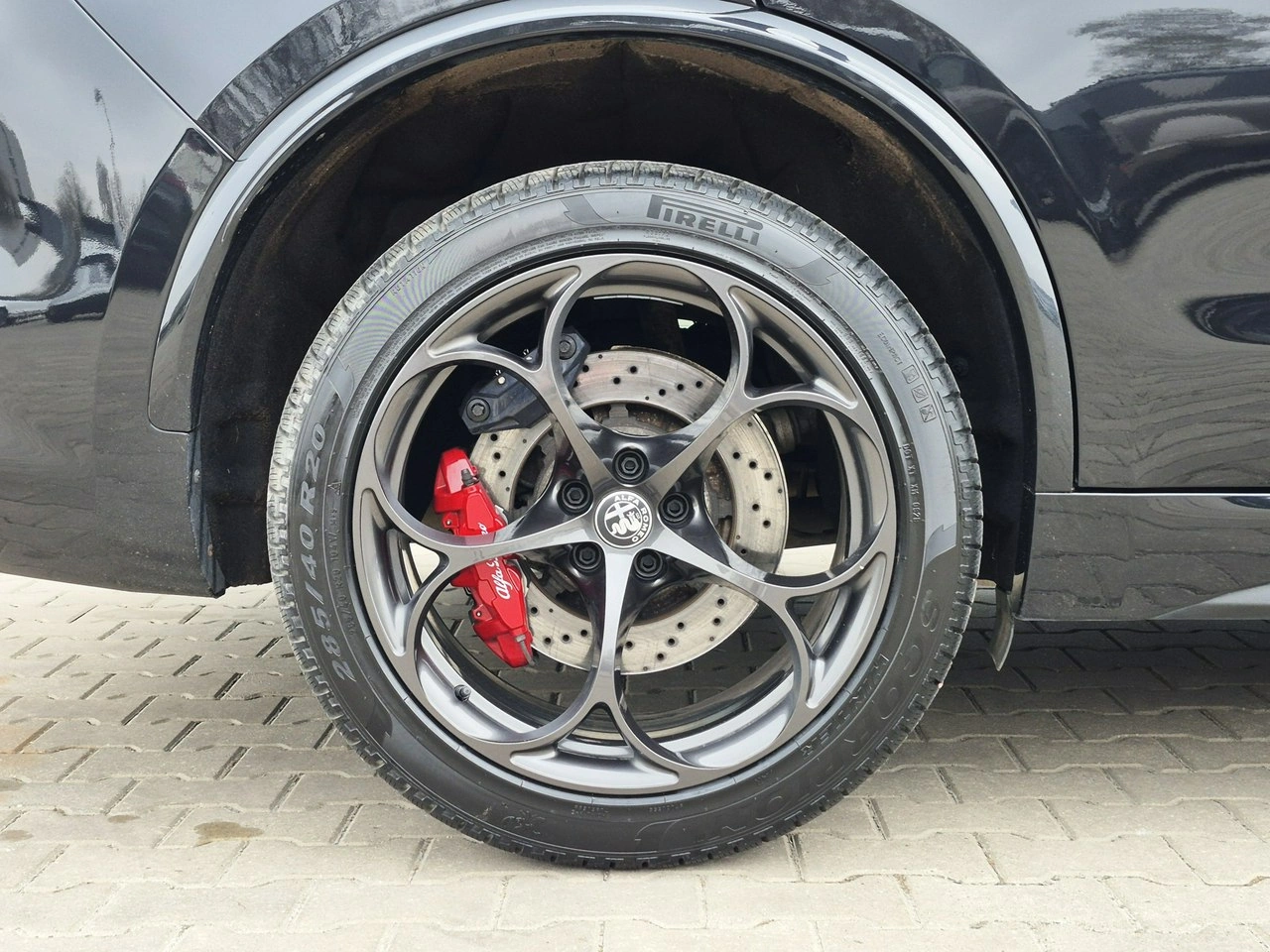 Alfa Romeo Stelvio - Zdjęcie 13