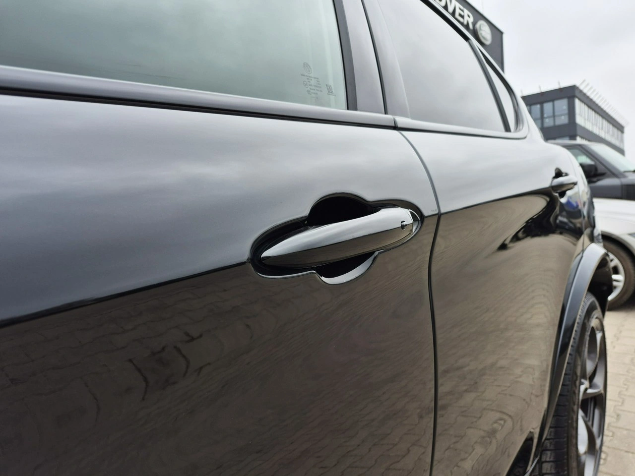 Alfa Romeo Stelvio - Zdjęcie 18