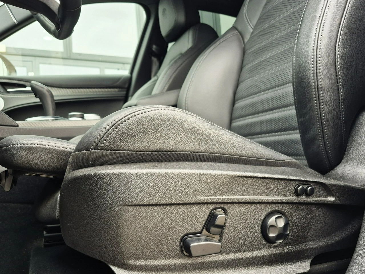 Alfa Romeo Stelvio - Zdjęcie 25