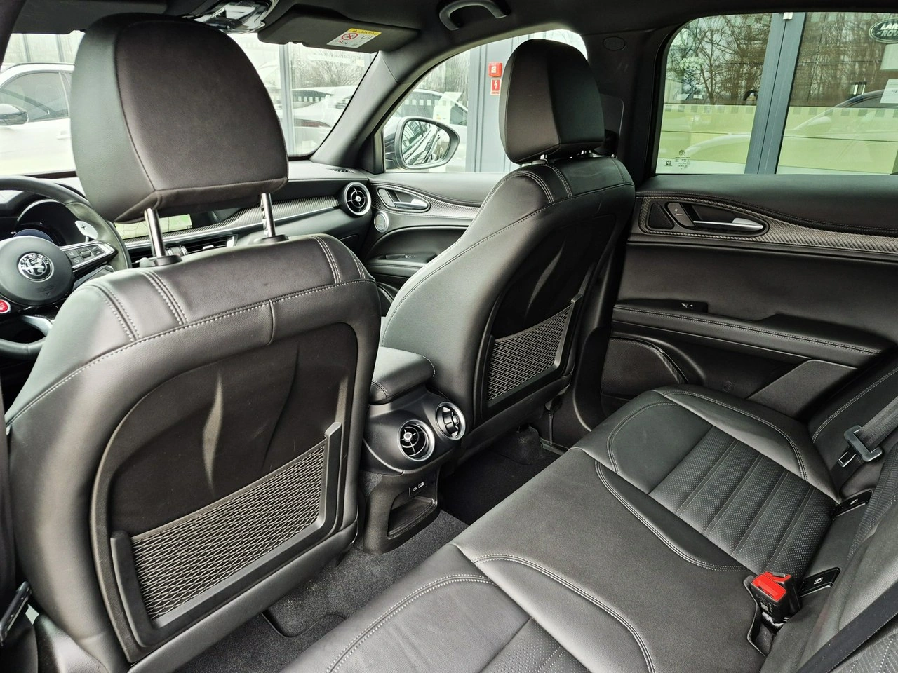 Alfa Romeo Stelvio - Zdjęcie 27