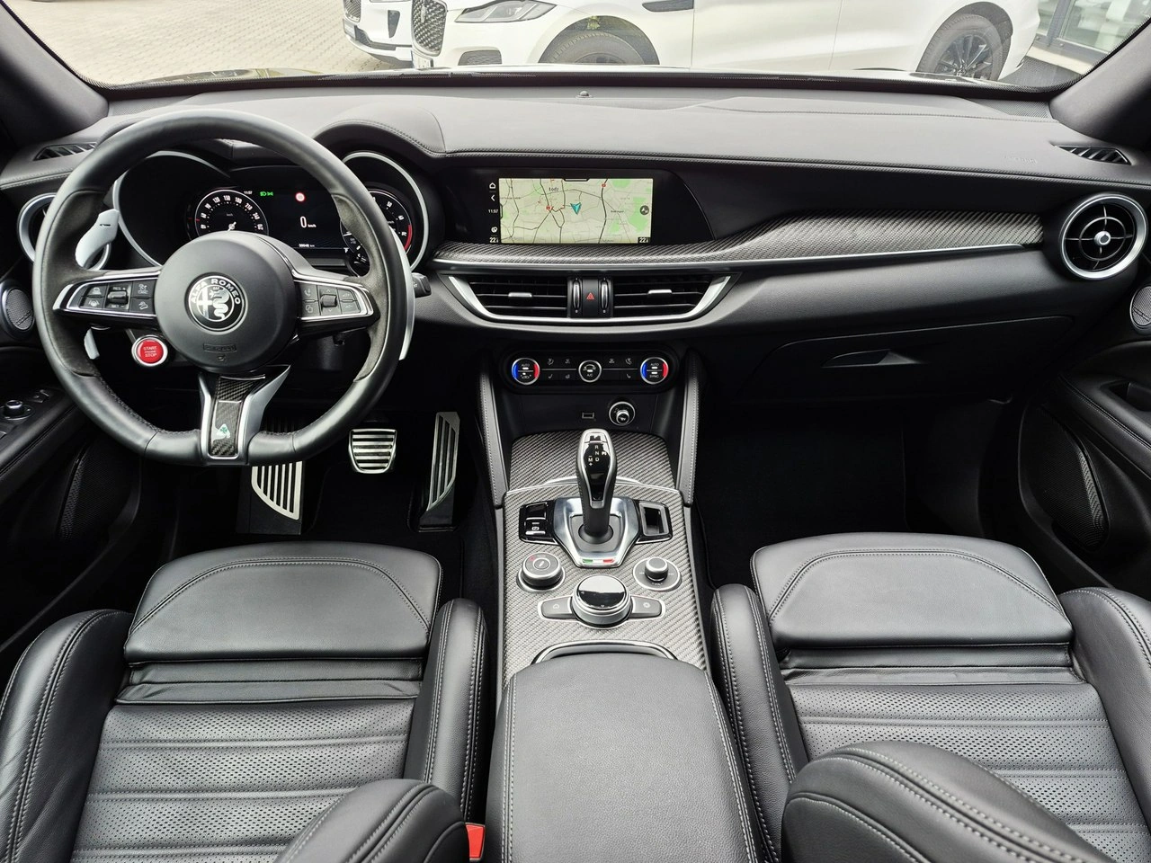 Alfa Romeo Stelvio - Zdjęcie 33
