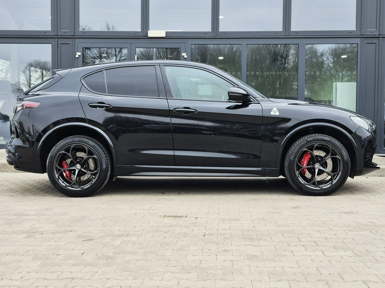 Alfa Romeo Stelvio - Zdjęcie 4