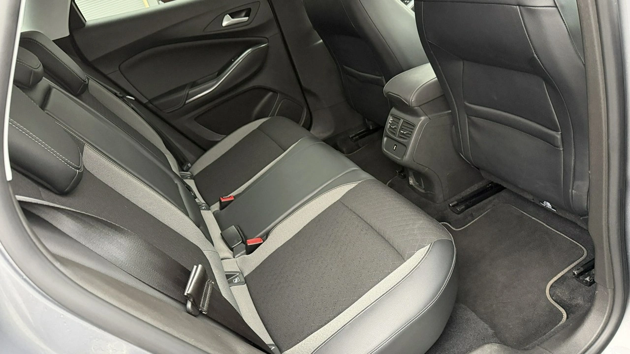 Opel Grandland X - Zdjęcie 18