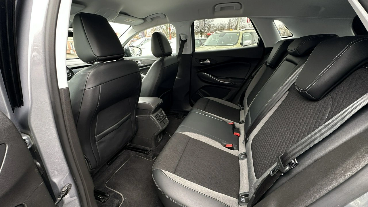 Opel Grandland X - Zdjęcie 22