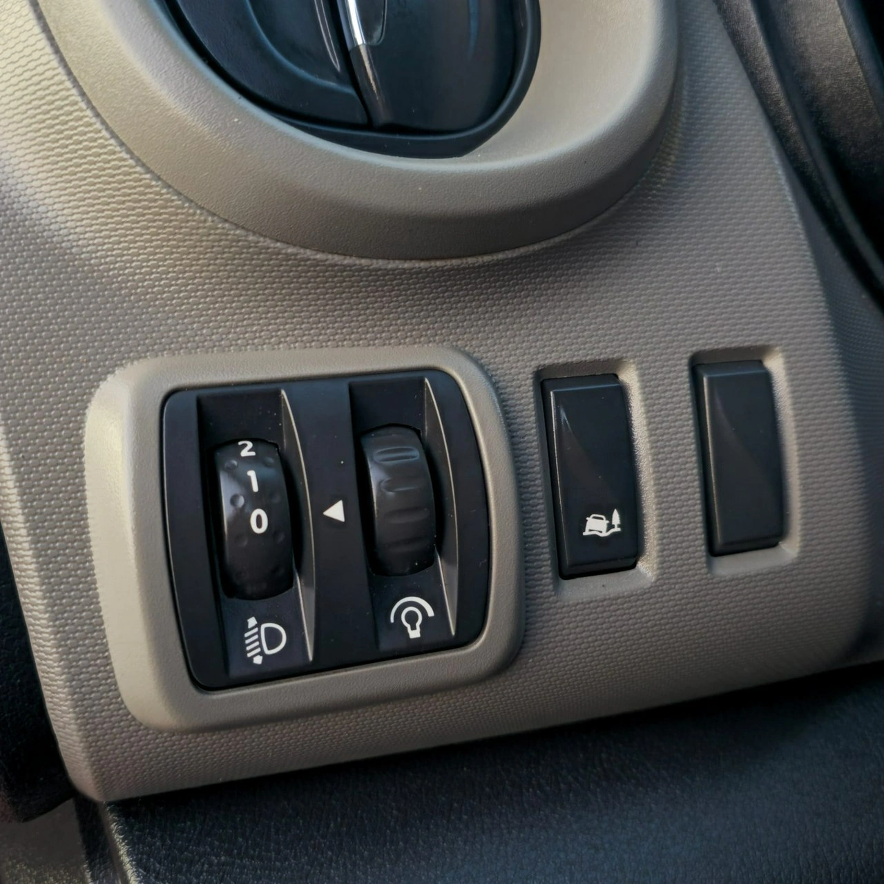 Renault Trafic - Zdjęcie 28