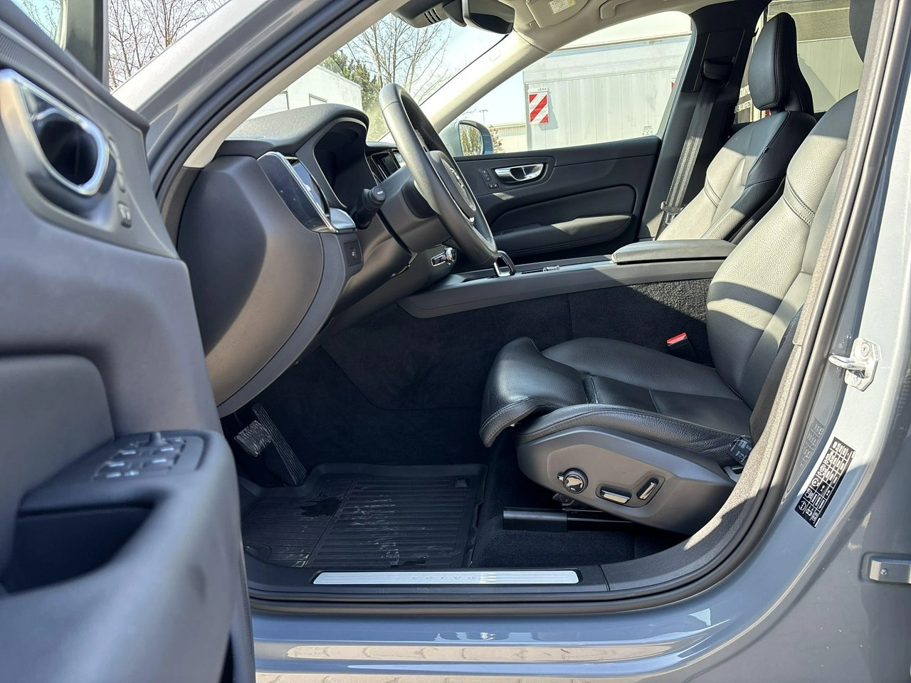 Volvo XC 60 - Zdjęcie 10