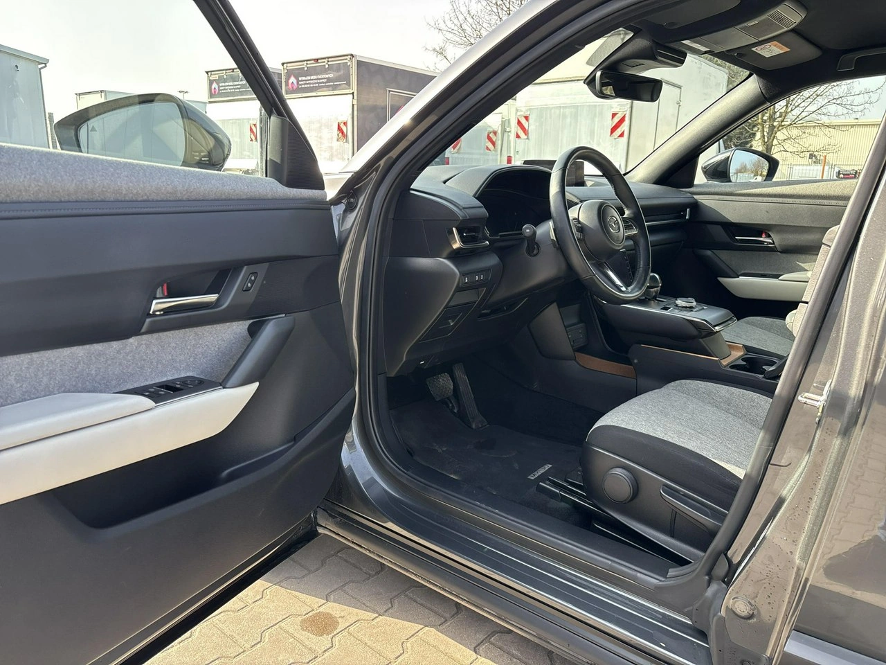 Mazda MX-30 - Zdjęcie 9