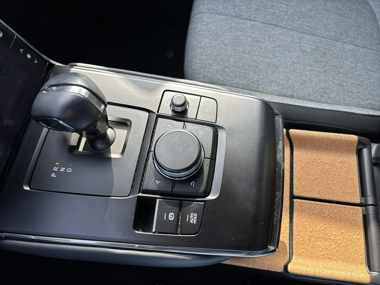 Mazda MX-30 - Zdjęcie 24