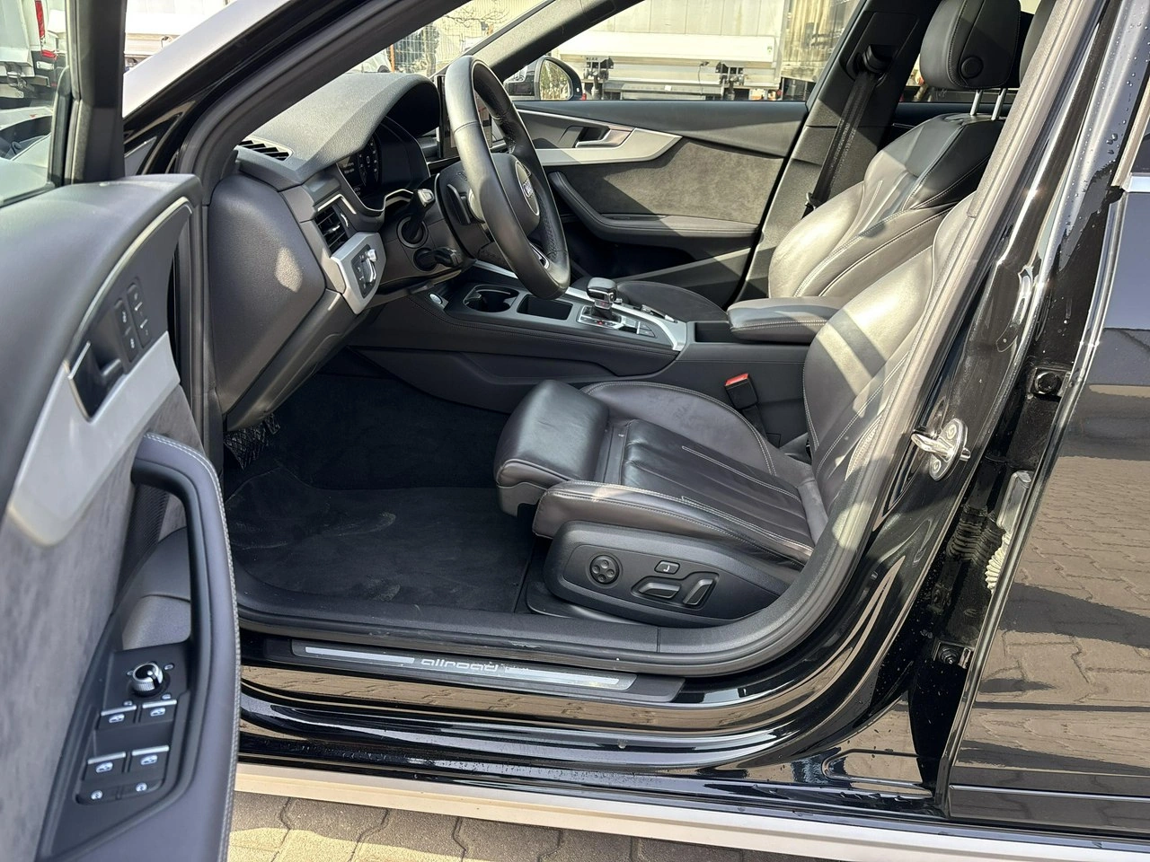 Audi A4 - Zdjęcie 10