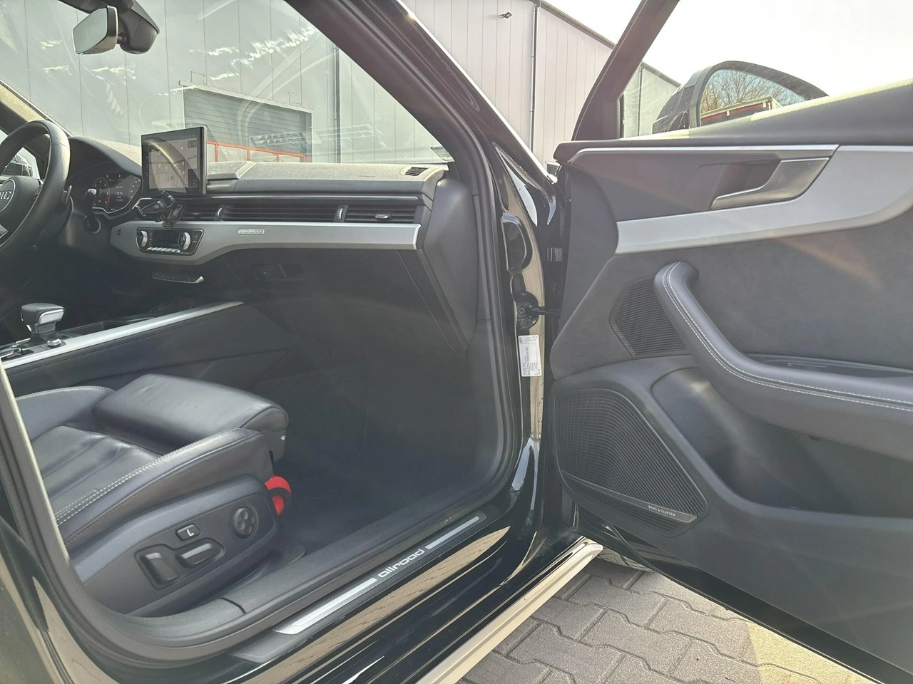 Audi A4 - Zdjęcie 18