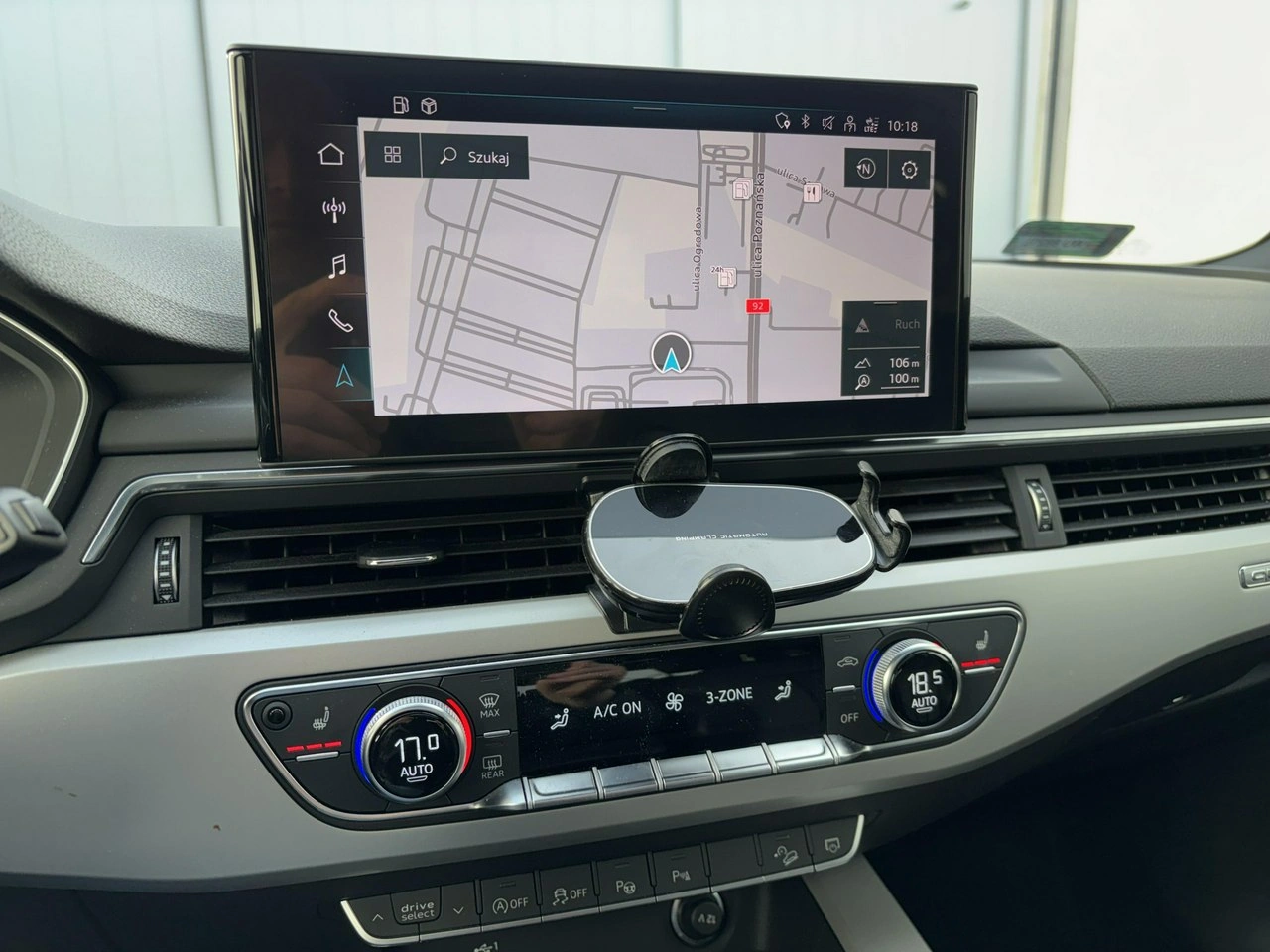 Audi A4 - Zdjęcie 22