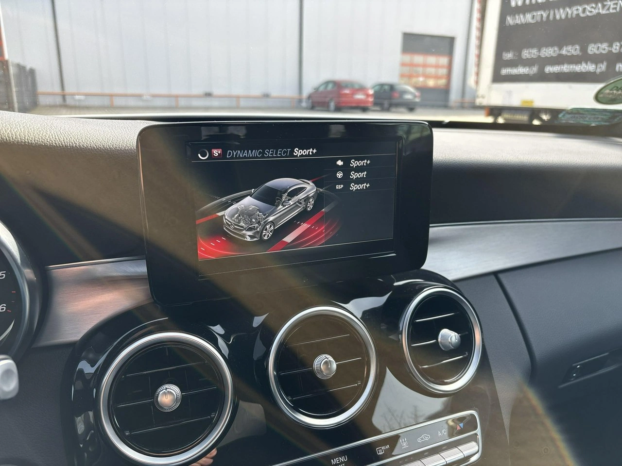 Mercedes C 300 - Zdjęcie 20