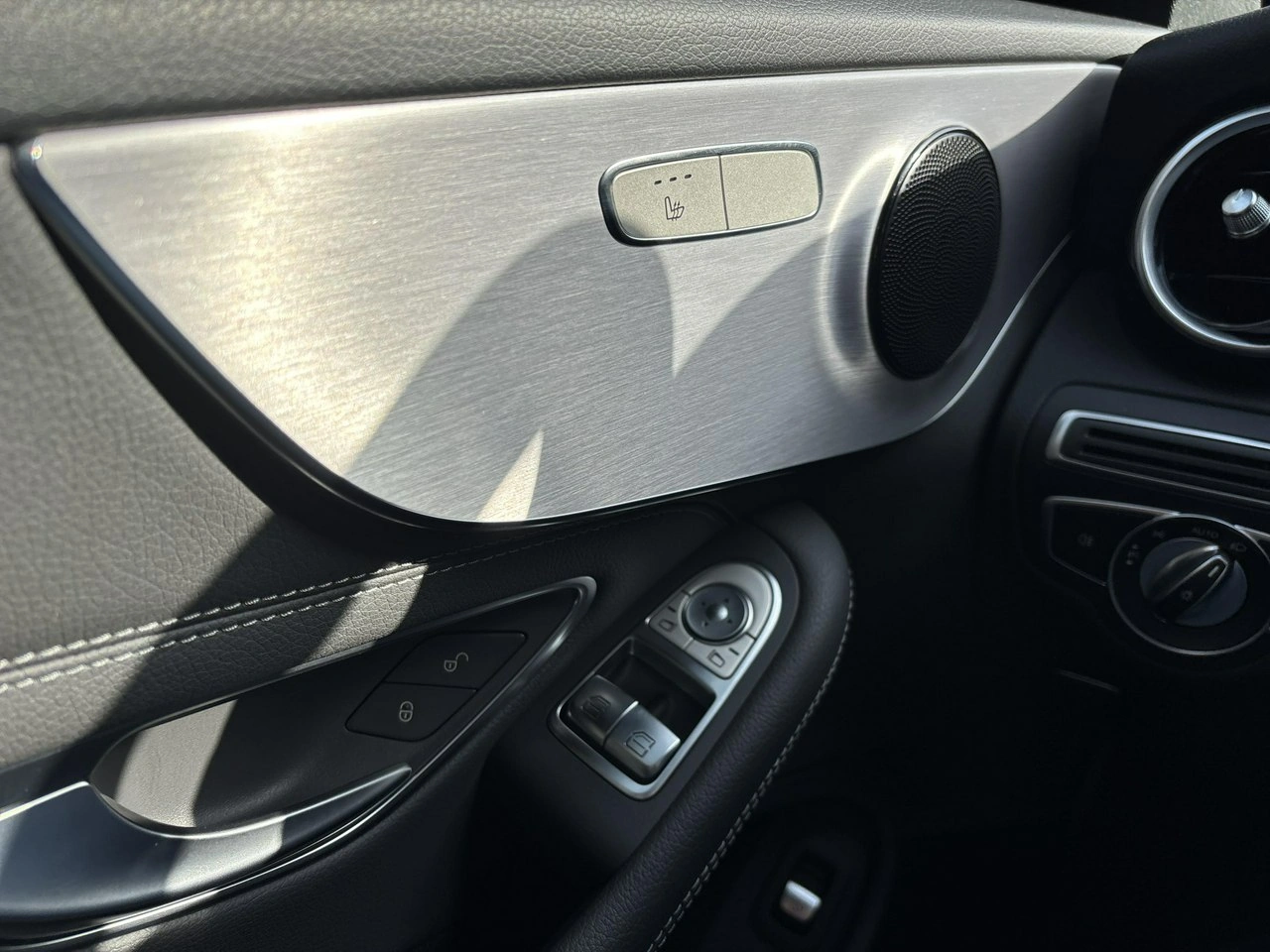 Mercedes C 300 - Zdjęcie 25