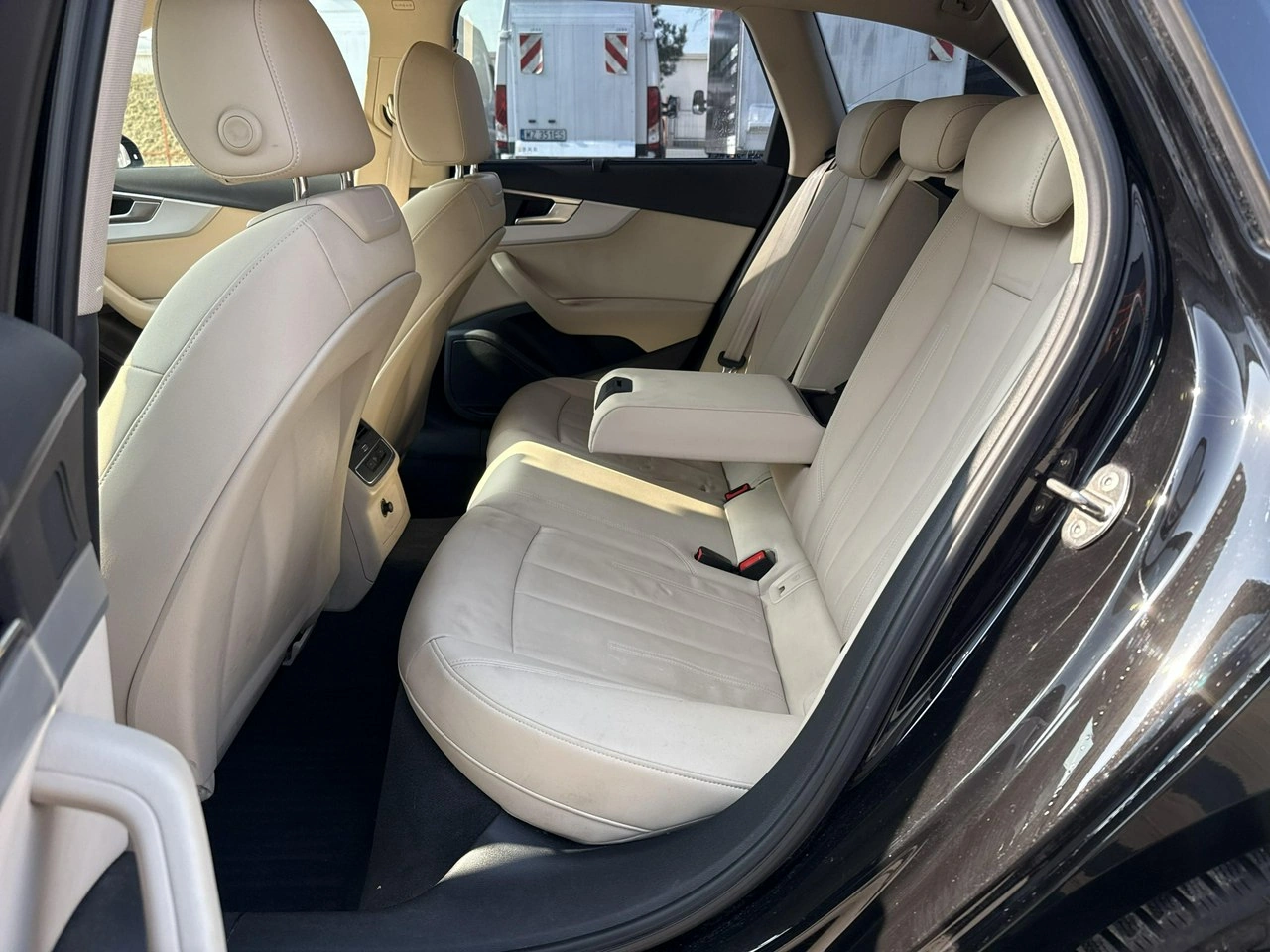 Audi A4 - Zdjęcie 13