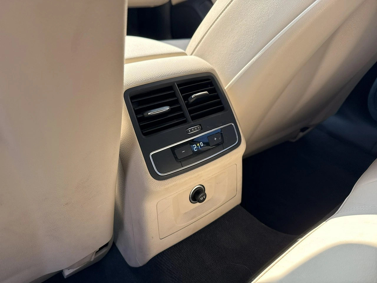 Audi A4 - Zdjęcie 14