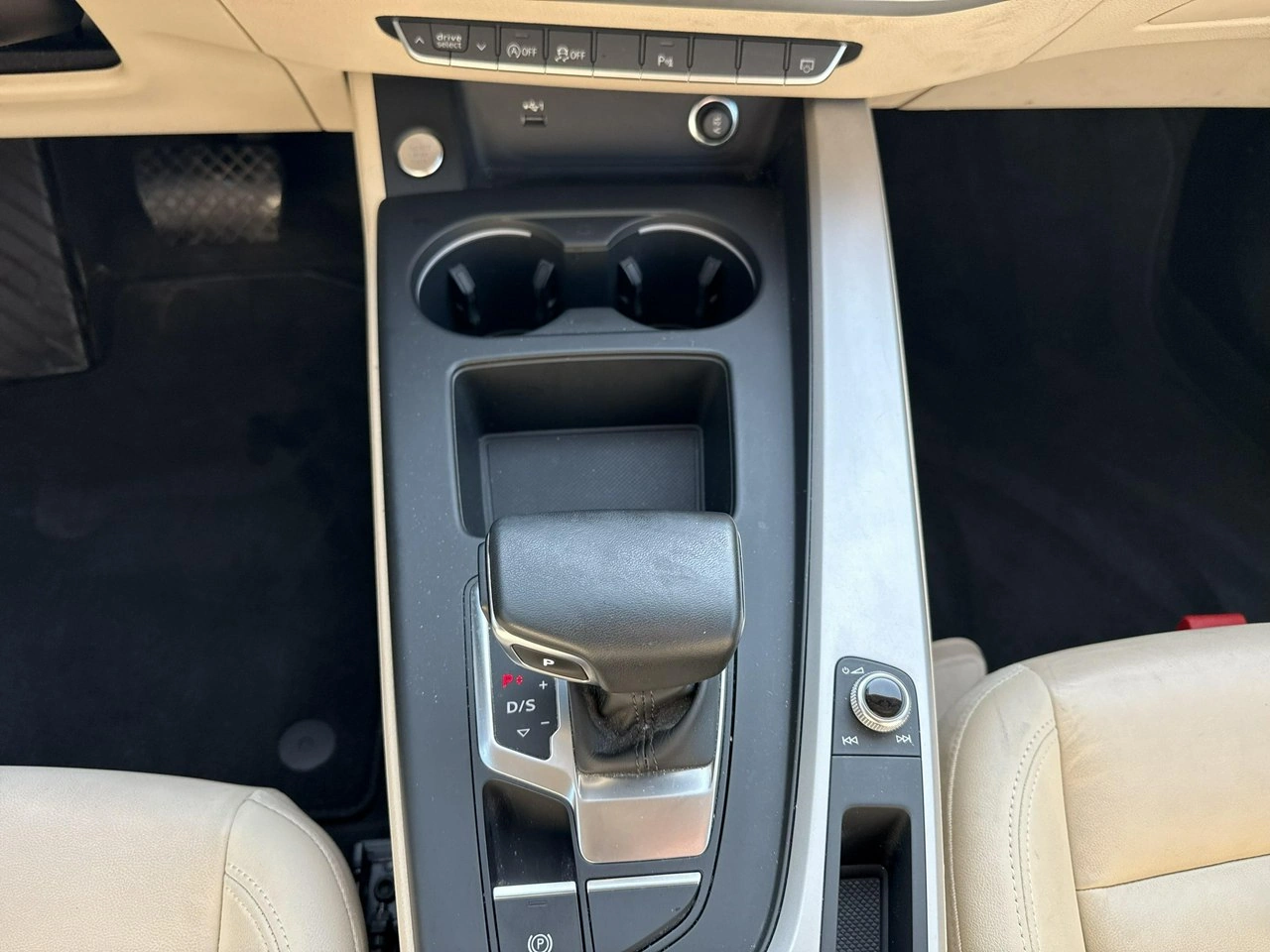 Audi A4 - Zdjęcie 24