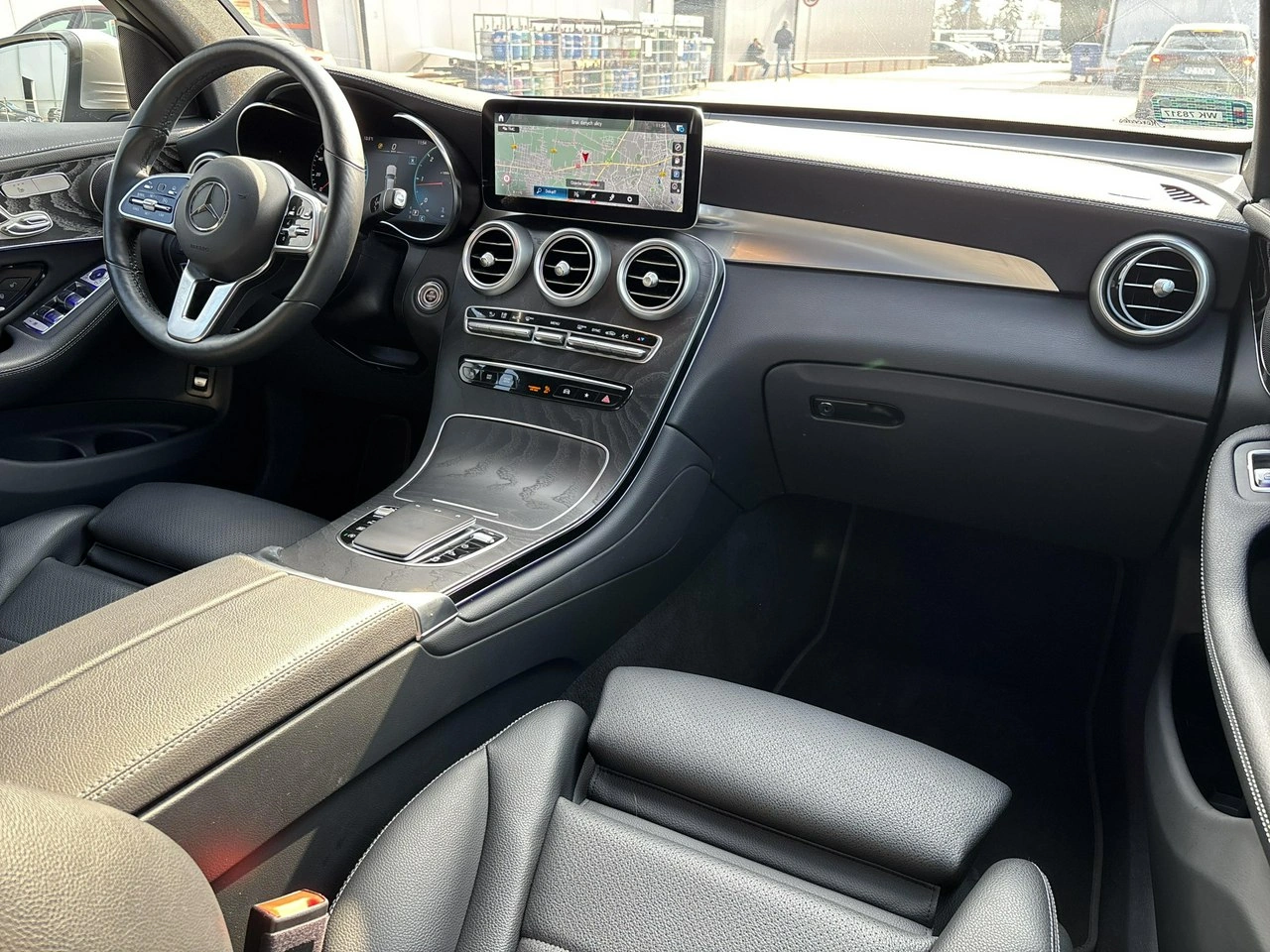 Mercedes GLC 200 - Zdjęcie 17