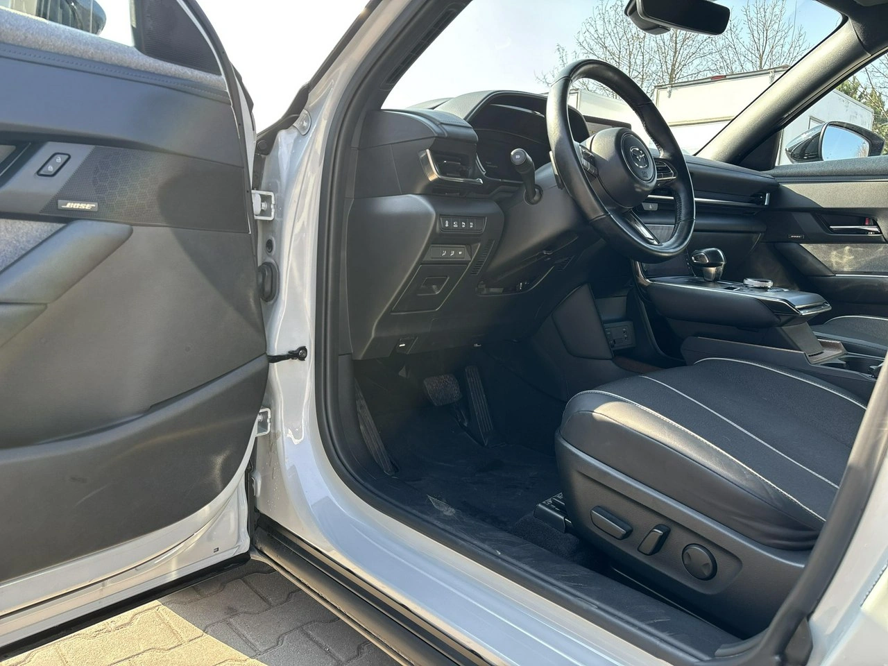 Mazda MX-30 - Zdjęcie 9