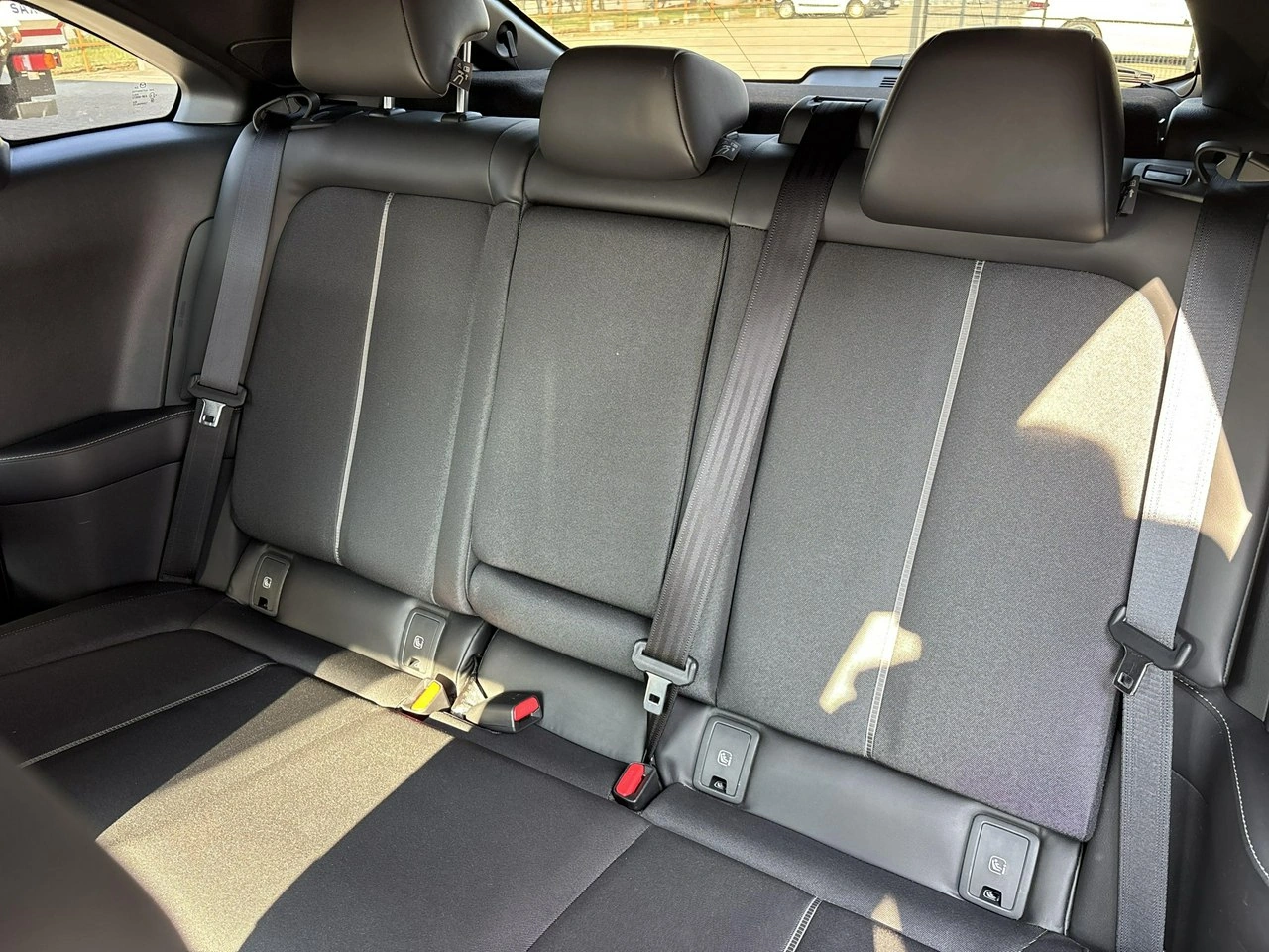 Mazda MX-30 - Zdjęcie 11