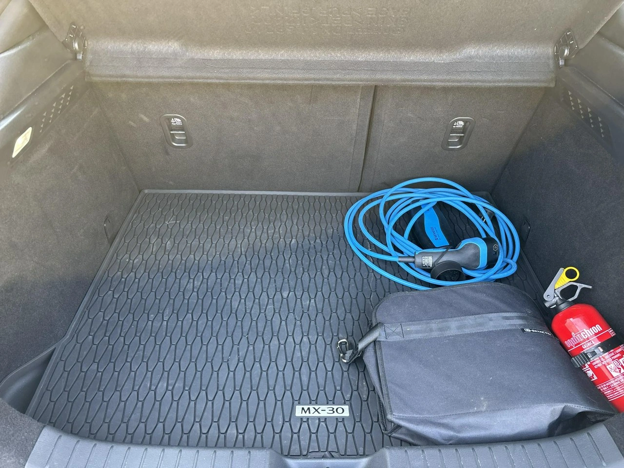 Mazda MX-30 - Zdjęcie 13