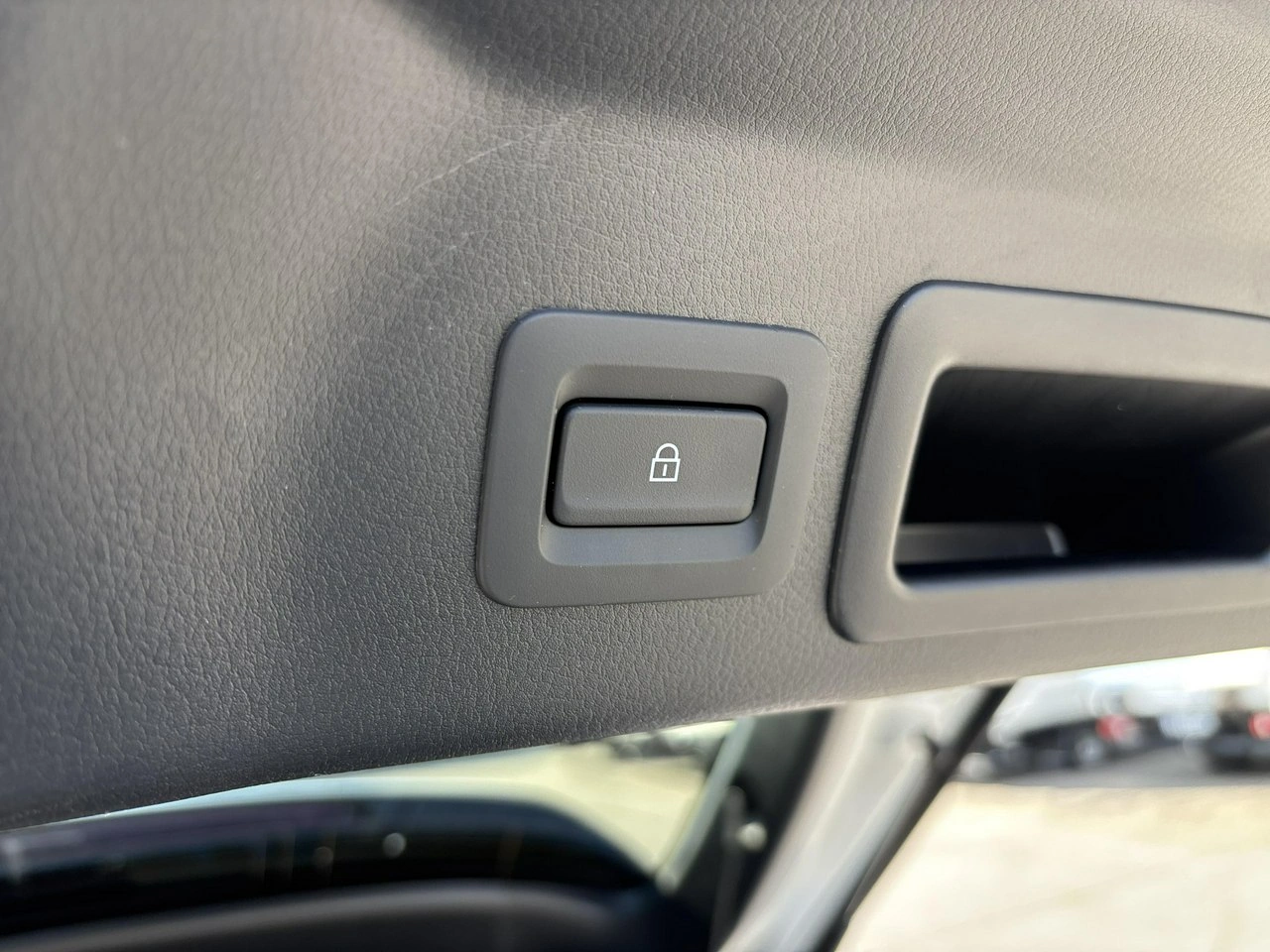 Mazda MX-30 - Zdjęcie 14