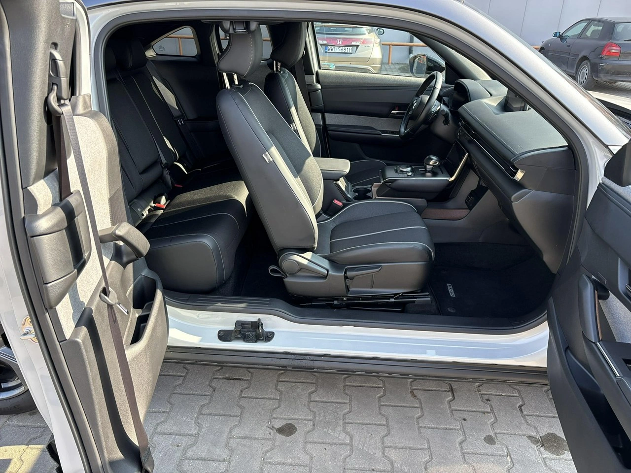 Mazda MX-30 - Zdjęcie 16