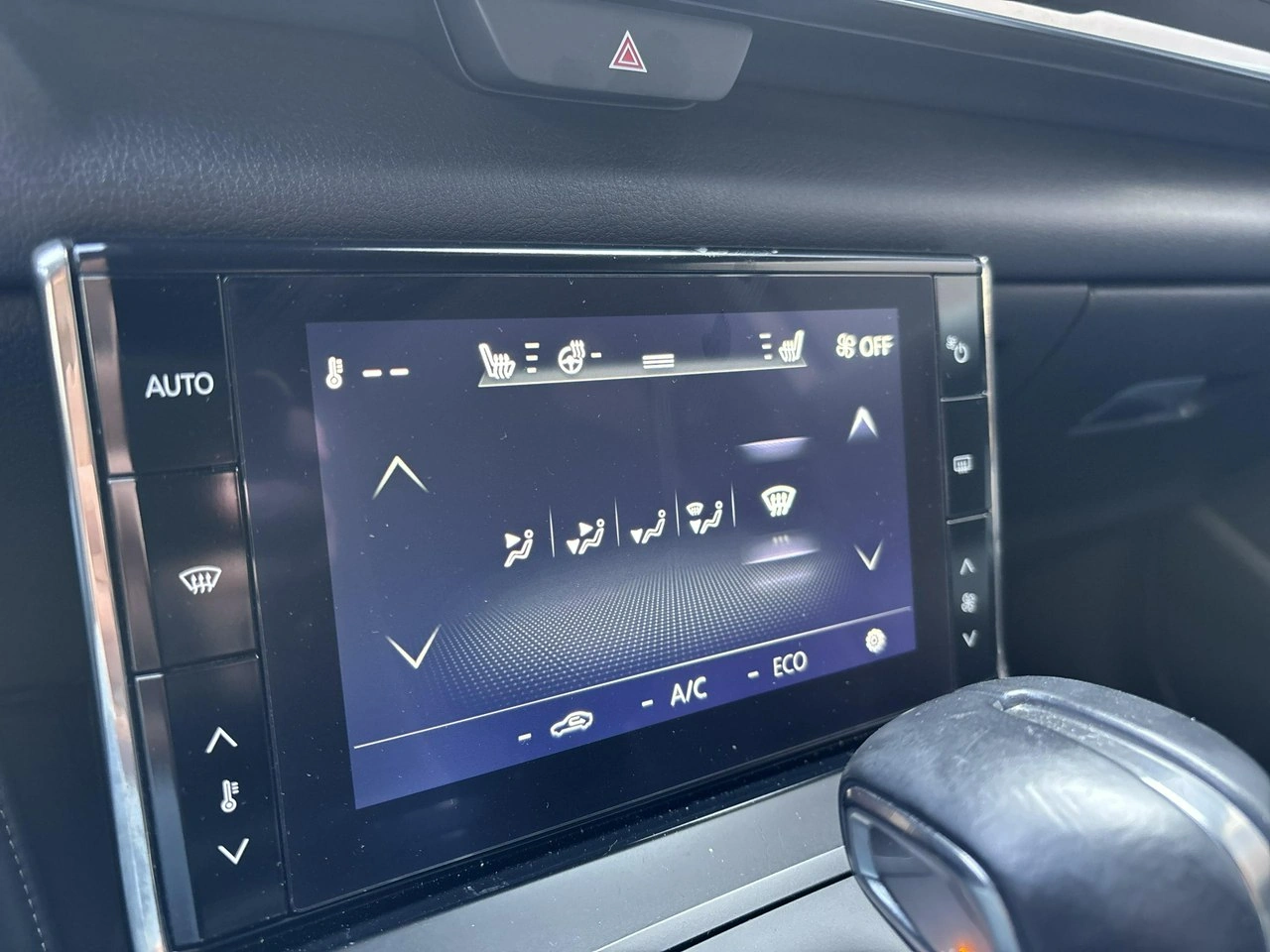 Mazda MX-30 - Zdjęcie 19