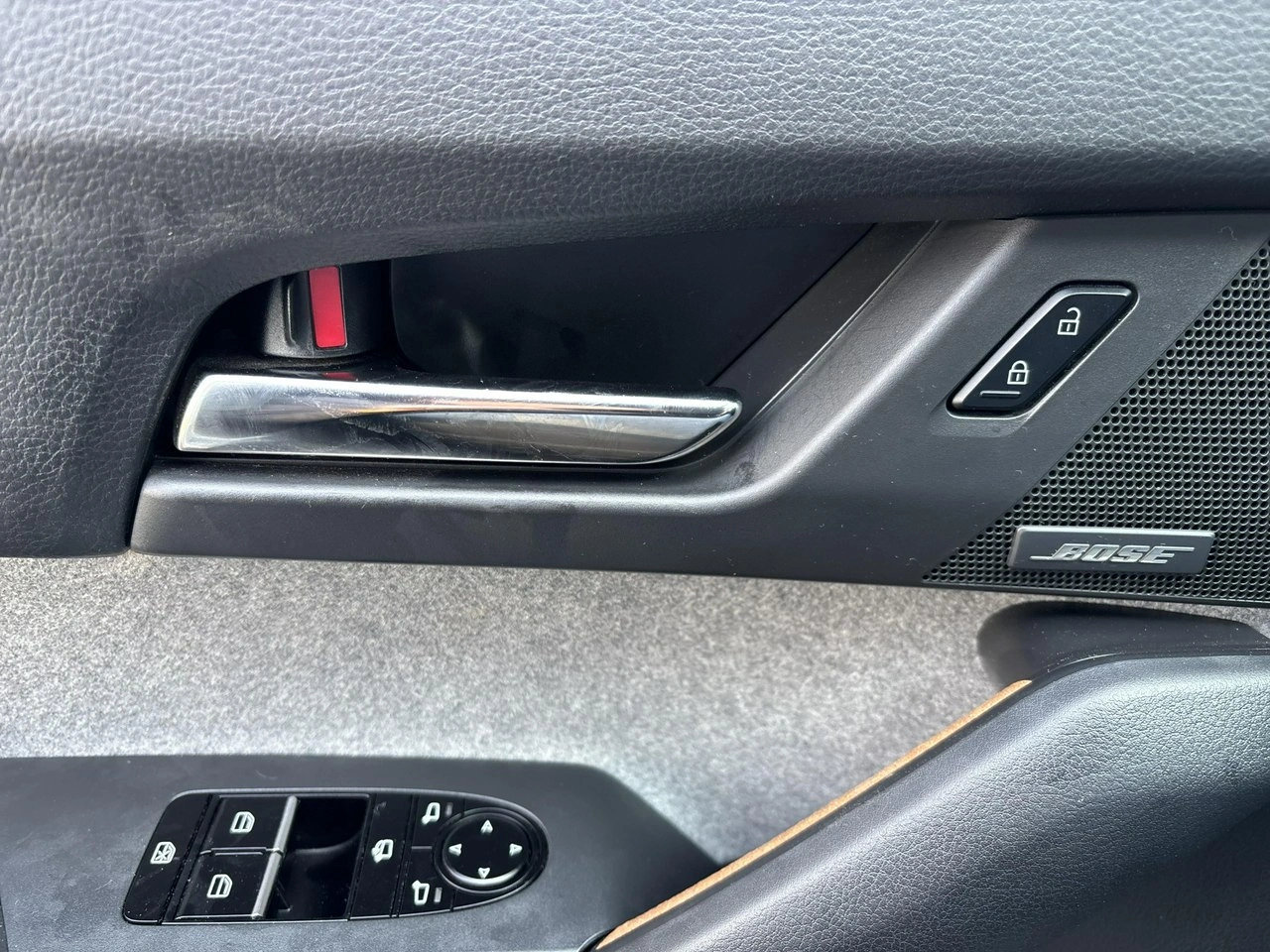 Mazda MX-30 - Zdjęcie 23