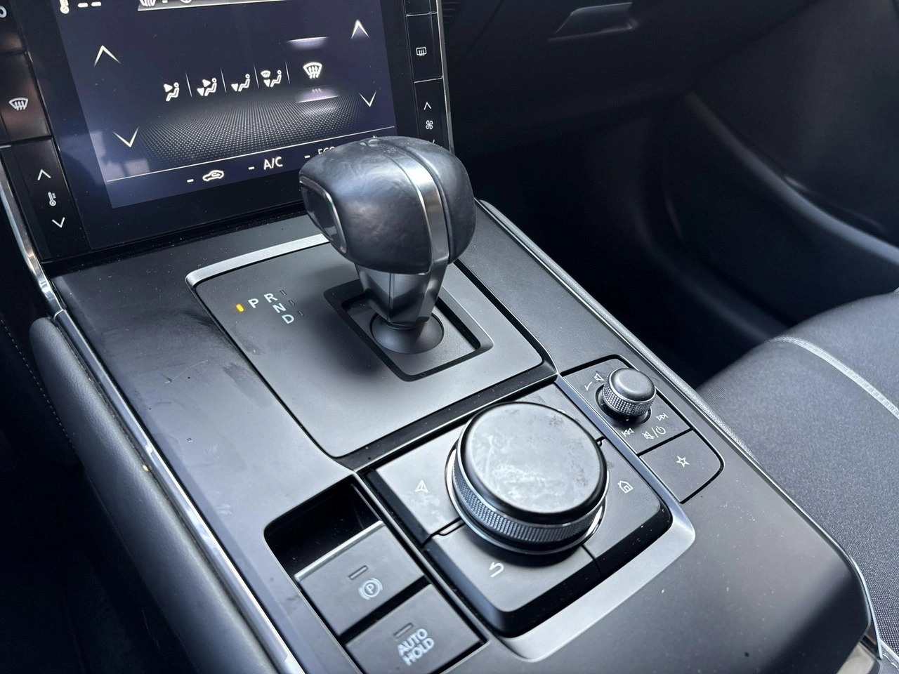 Mazda MX-30 - Zdjęcie 24