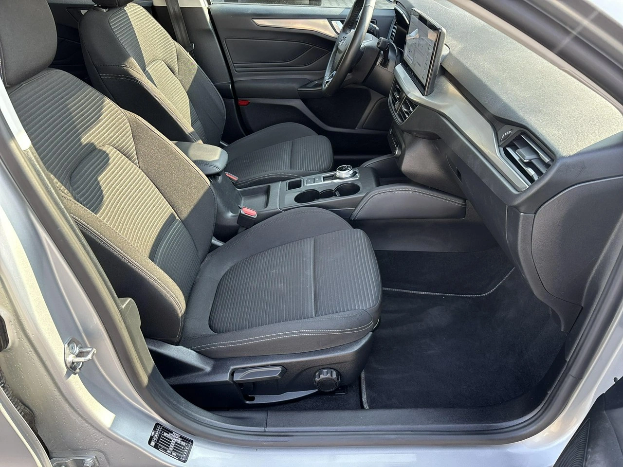 Ford Focus - Zdjęcie 17