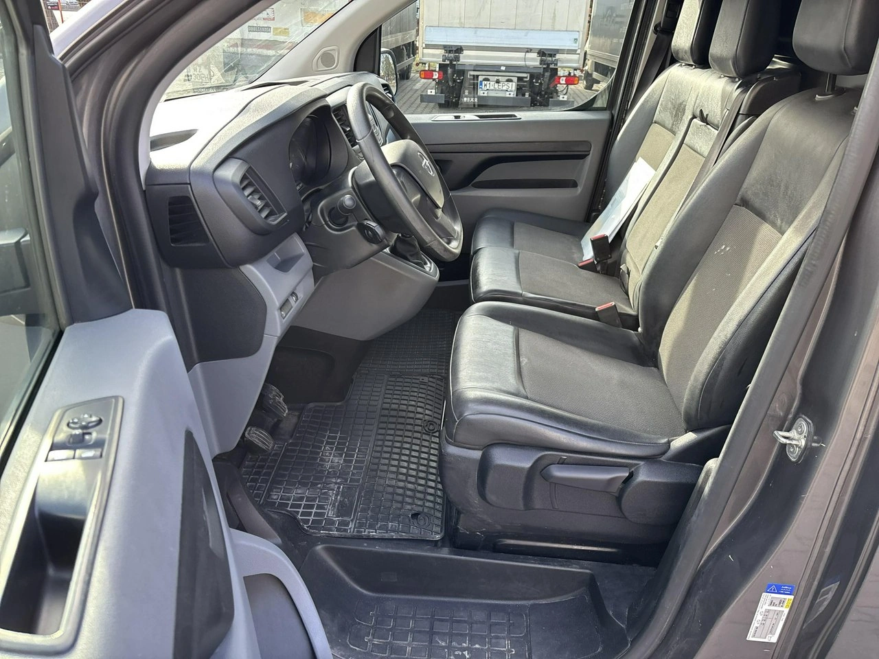 Opel Vivaro - Zdjęcie 10