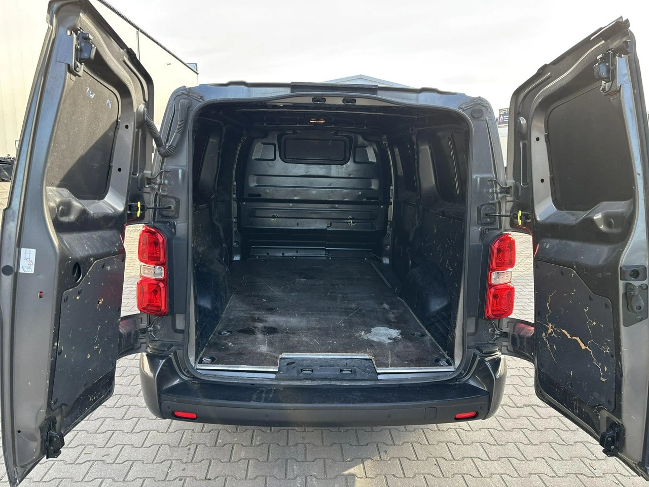 Opel Vivaro - Zdjęcie 12