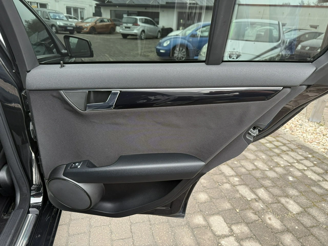 Mercedes C 200 - Zdjęcie 14