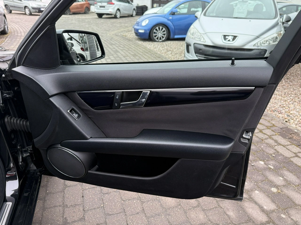 Mercedes C 200 - Zdjęcie 16