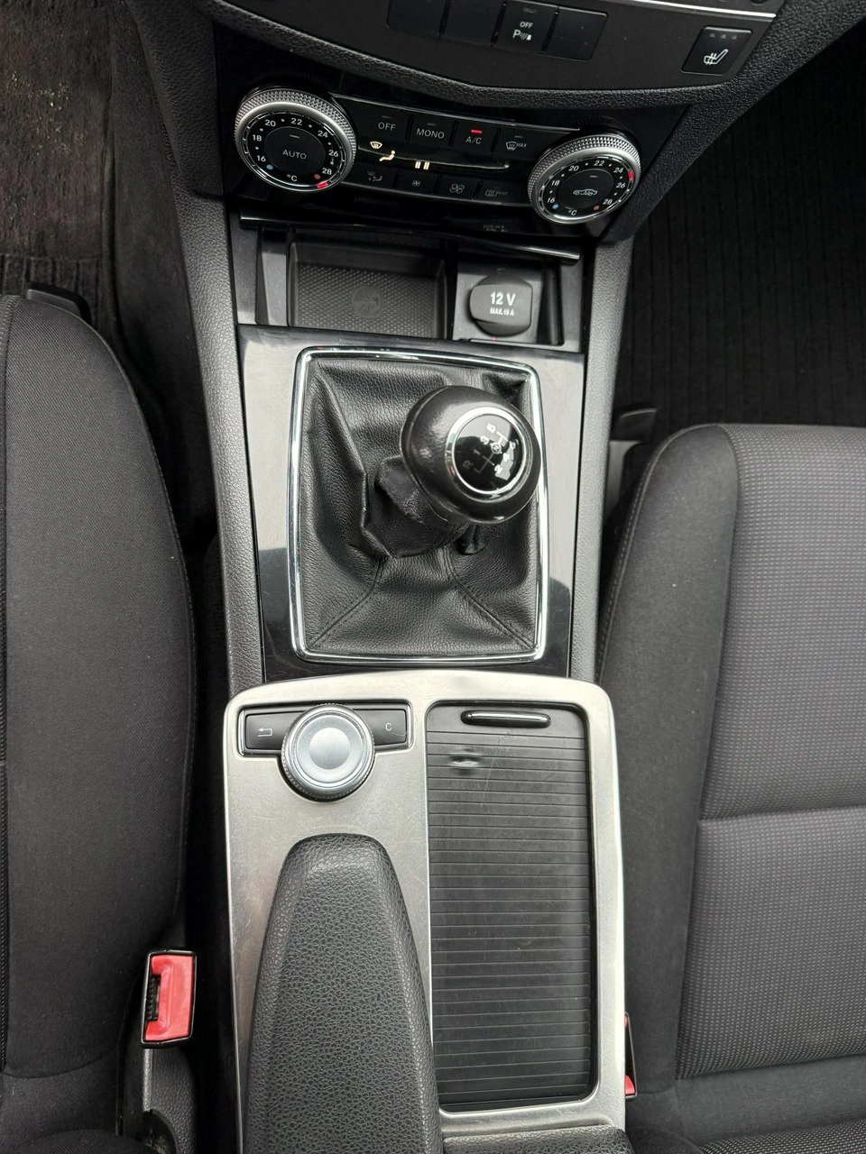 Mercedes C 200 - Zdjęcie 22