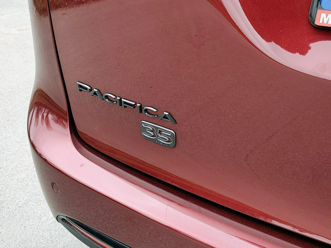 Chrysler Pacifica - Zdjęcie 9