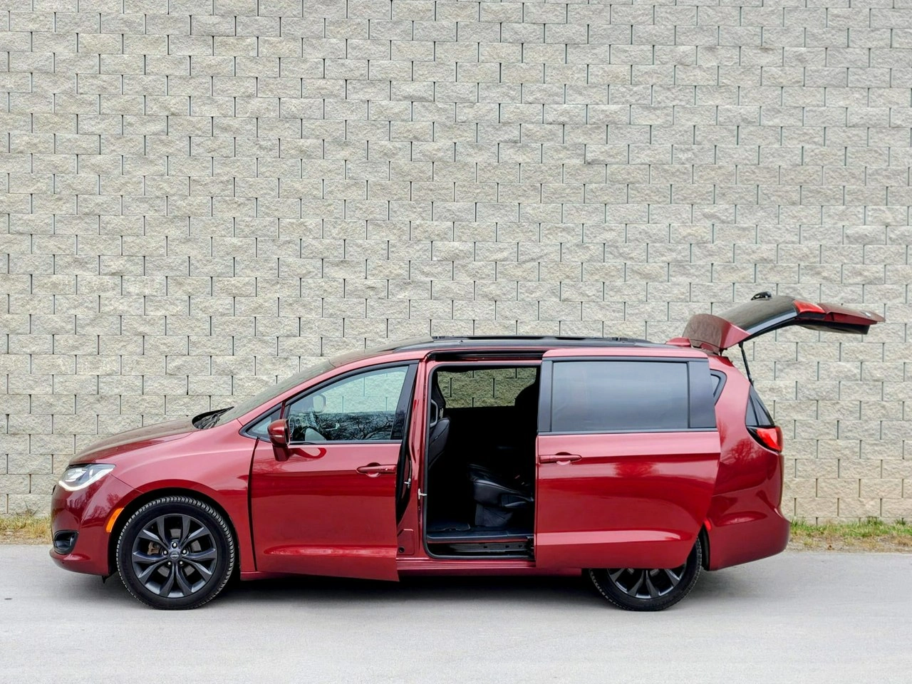 Chrysler Pacifica - Zdjęcie 6