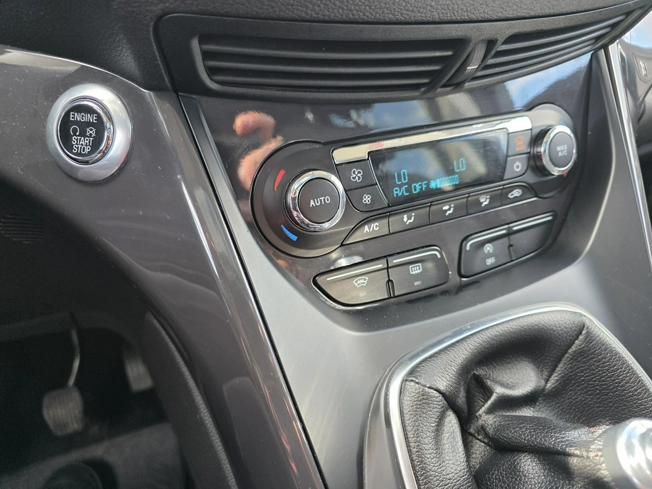 Ford Kuga - Zdjęcie 9