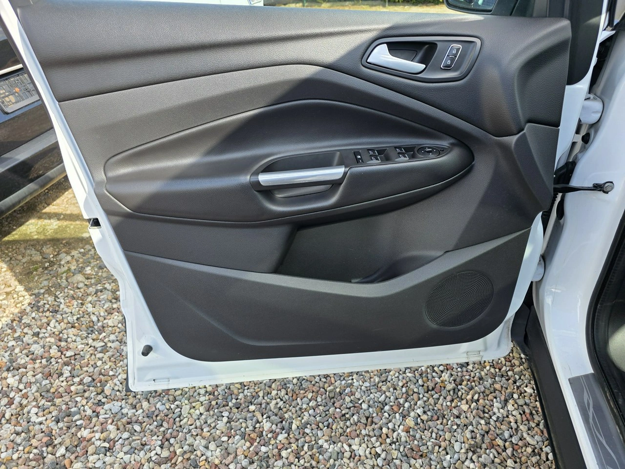 Ford Kuga - Zdjęcie 20