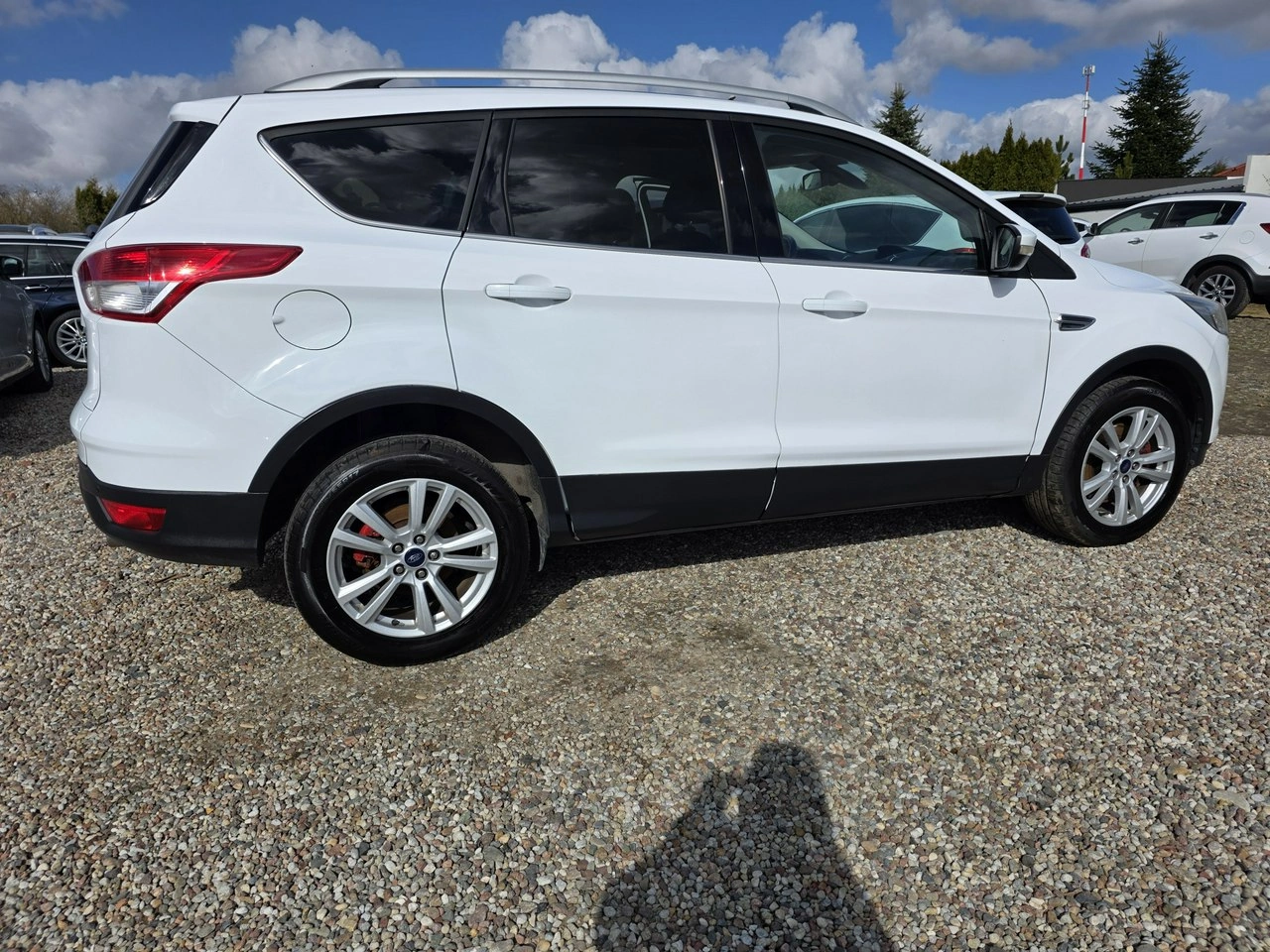 Ford Kuga - Zdjęcie 23