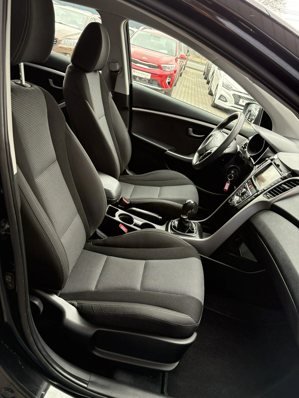 Hyundai i30 - Zdjęcie 15