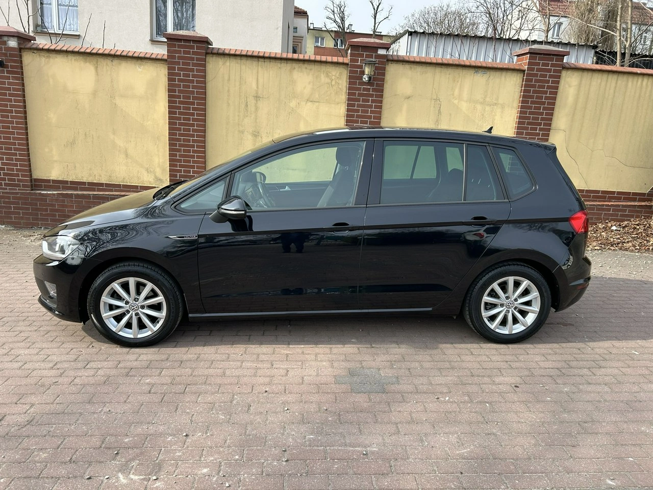 Volkswagen Golf Sportsvan - Zdjęcie 1