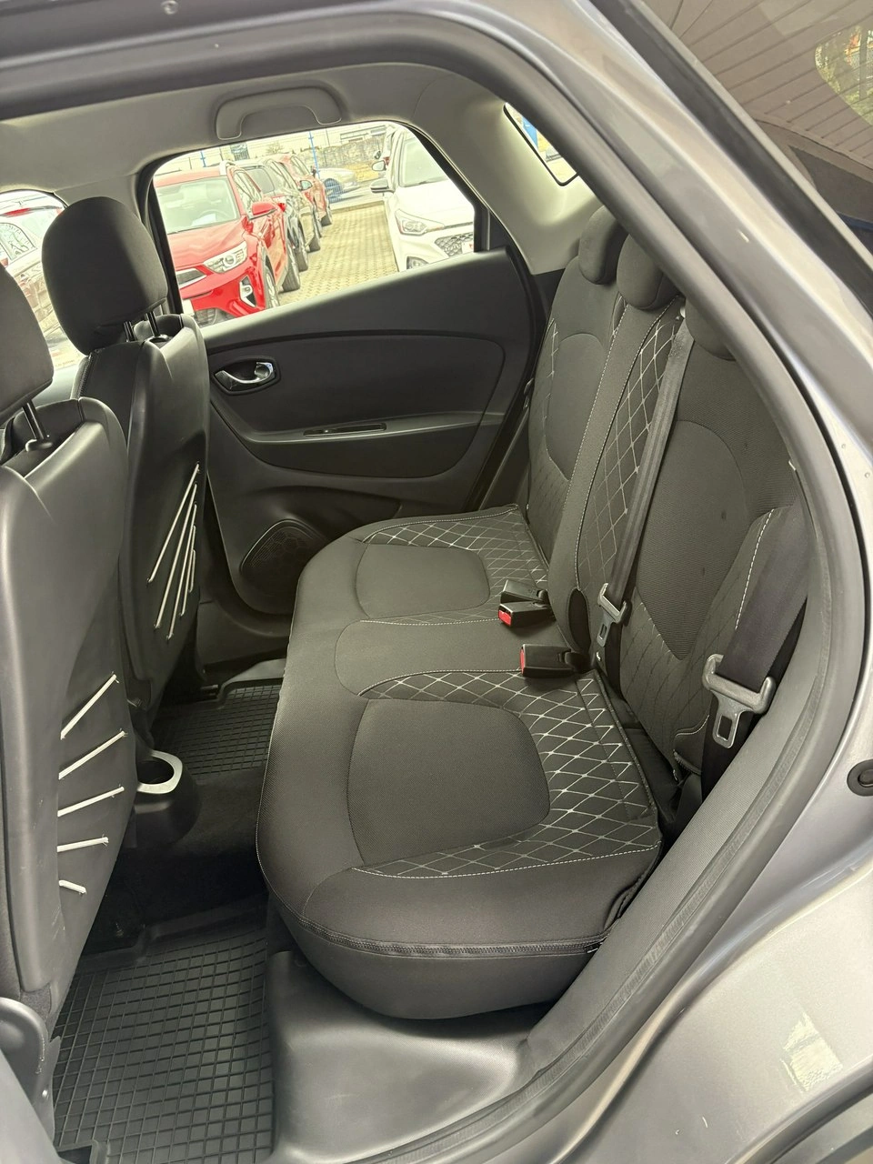 Renault Captur - Zdjęcie 14