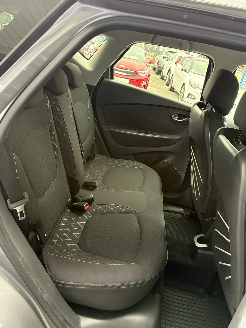 Renault Captur - Zdjęcie 15