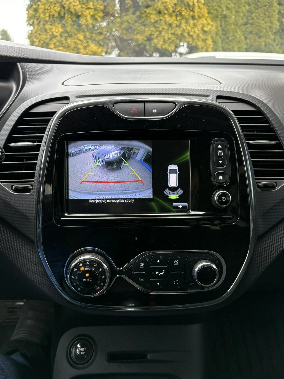 Renault Captur - Zdjęcie 21