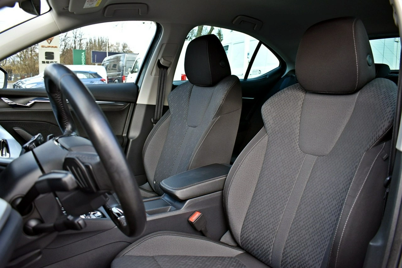 Skoda Octavia - Zdjęcie 11