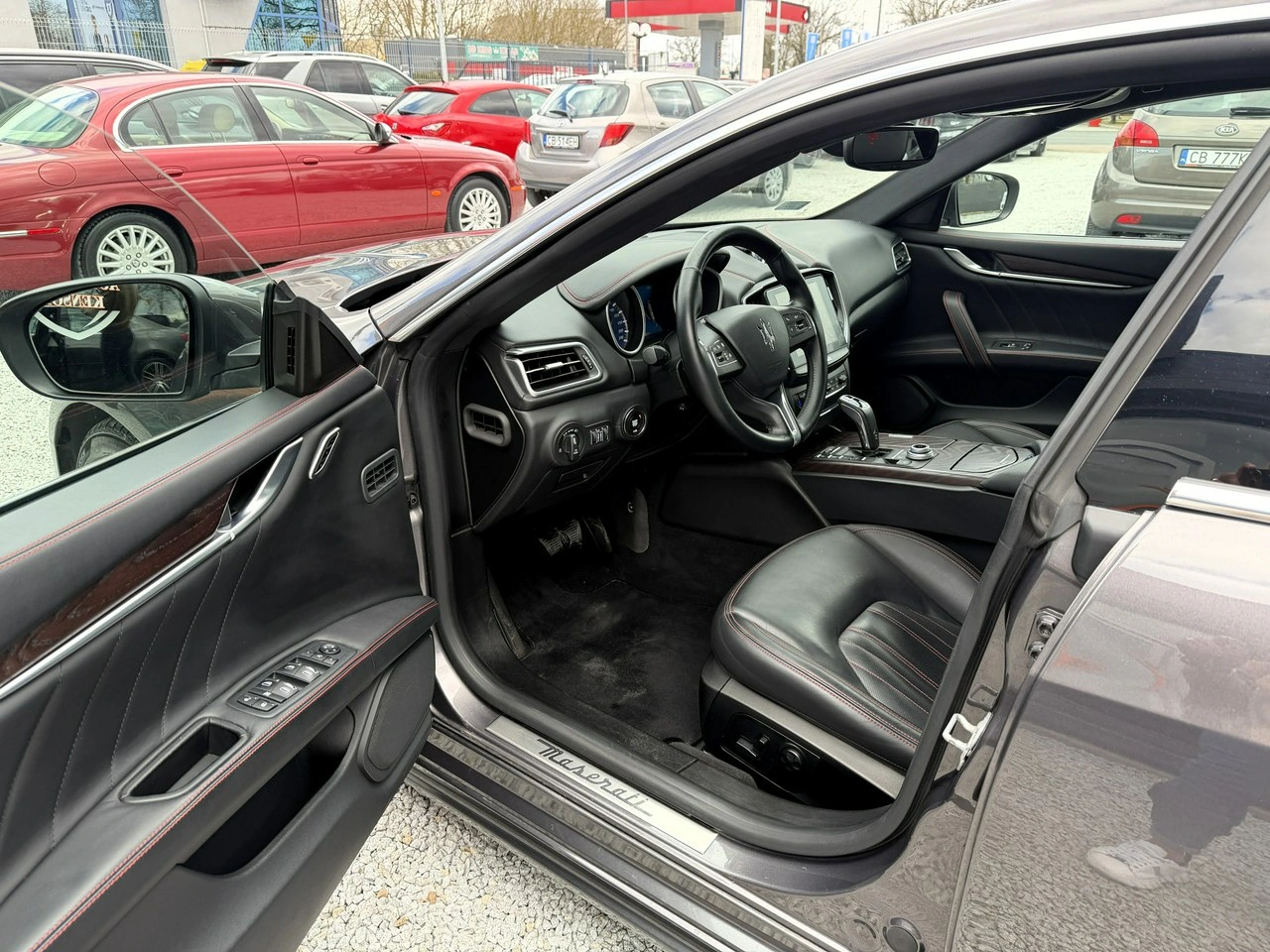 Maserati Ghibli - Zdjęcie 11